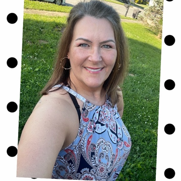 Meet your Posher, Shannon - Picture 2 of 2